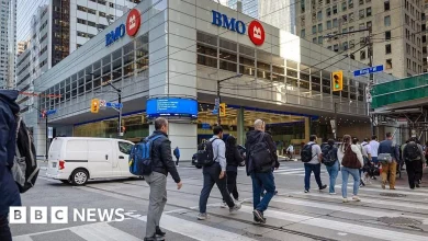 Canada's population drops as country caps immigration