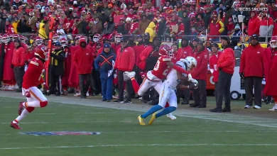 Can't-Miss Play: Herbert's 37-yard dime lands perfectly inside Harris' piggy bank