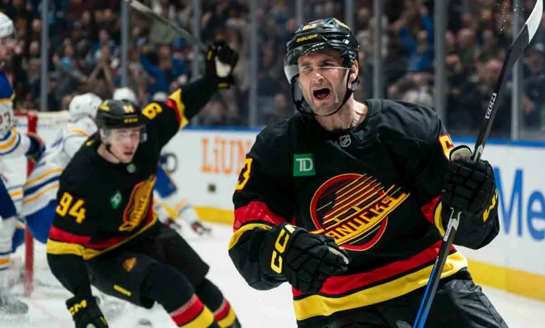 Canucks sign forward Max Sasson to two-year extension