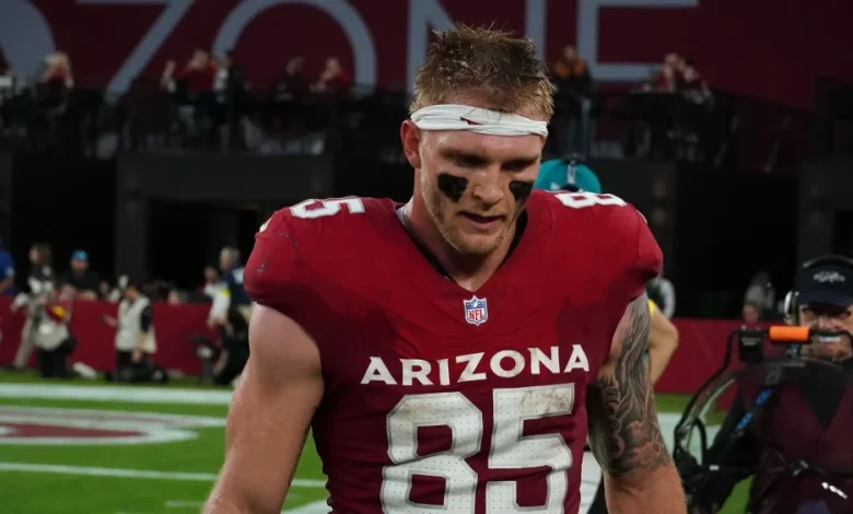 Cardinals wrecked by Rams, keep pace in the wrong race