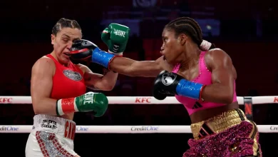 Caroline Dubois marks U.S. debut with emphatic points win