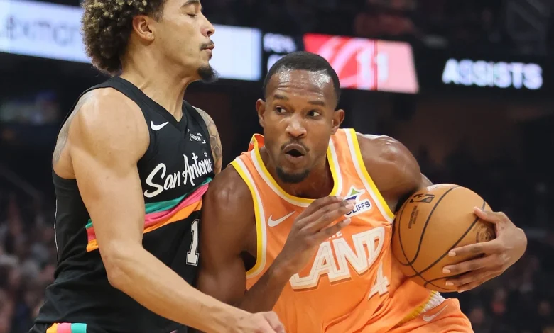 Cavs flip game in second half, get feel-good win over Spurs, 130-117