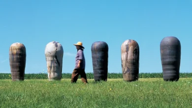 Ceramic artist Toshiko Takaezu is the subject of a traveling retrospective