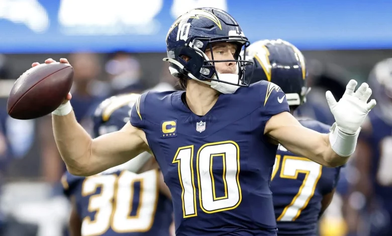 Chargers’ Justin Herbert day-to-day ahead of ‘MNF’ vs. Eagles after hand surgery