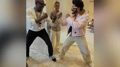 Chat up: Terry Crews congratulates Ranveer
