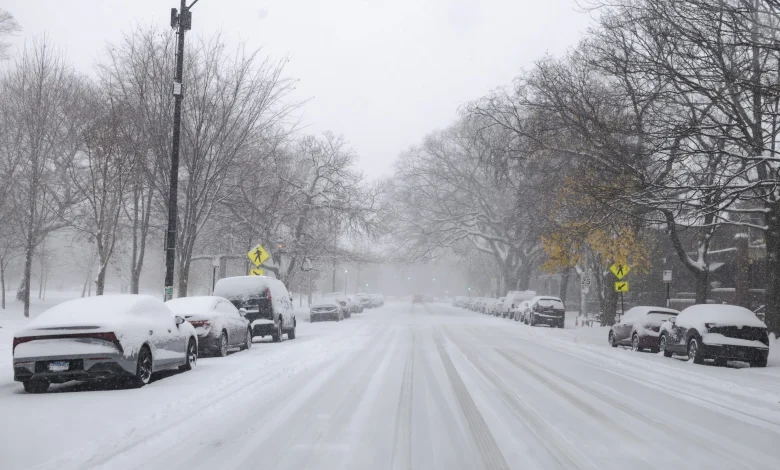 Chicago Could See 4 Inches Of Snow Monday And 'Bitter' Cold Through The Week