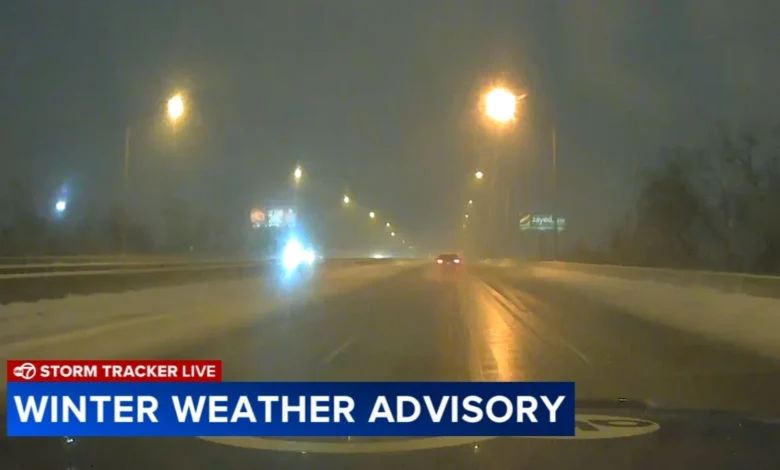 Chicago snow accumulation today causes hazardous road conditions, O'Hare flight delays; more snow in Chicago weather forecast