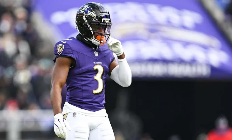 Chidobe Awuzie Leaves With Foot Injury in Cincinnati