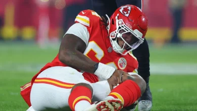 Chiefs' O-line woes worsen as Morris exits early