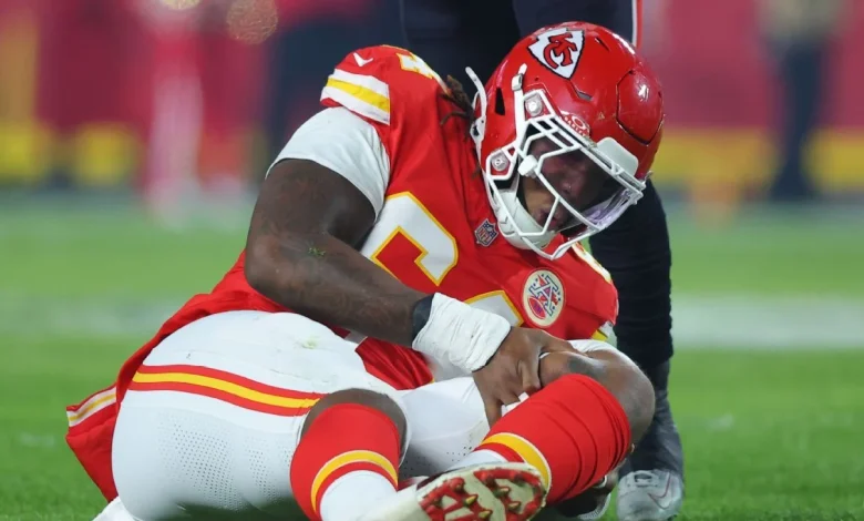 Chiefs' O-line woes worsen as Morris exits early