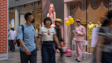 China’s Consumer Frailty Leaves Economy Exposed to Trade Jitters