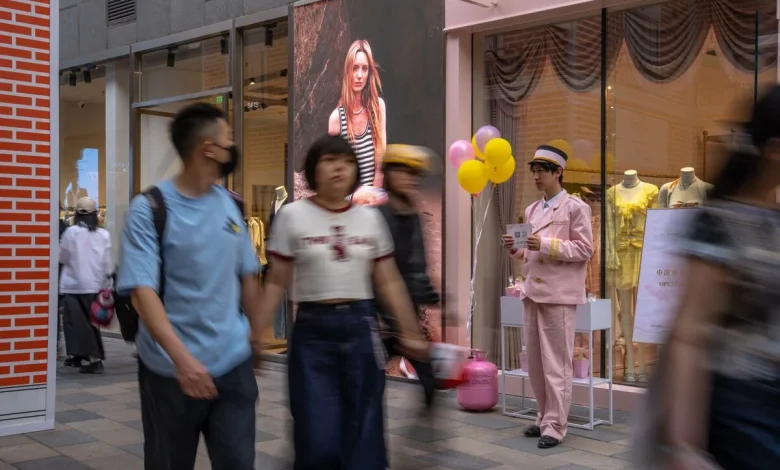 China’s Consumer Frailty Leaves Economy Exposed to Trade Jitters