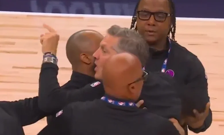 Chris Finch ejected after losing it on officials early in Wolves-Thunder battle