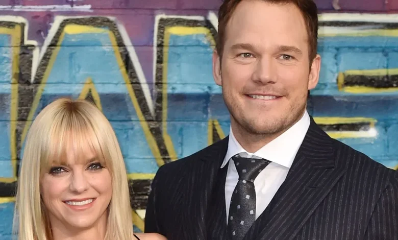 Chris Pratt Shares Hug With Ex-Wife Anna Faris During Rare Thanksgiving Outing