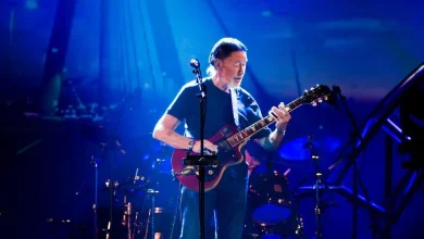 Chris Rea, British singer of "Driving Home for Christmas," dies at 74