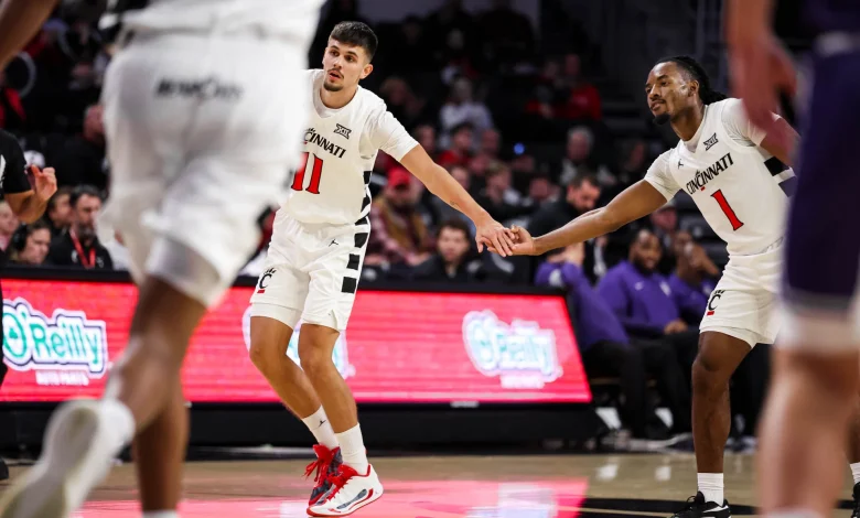 Cincinnati Squares Off with Xavier Friday Night at Cintas Center
