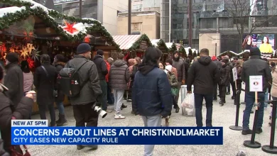 City eases capacity rule for Daley Plaza, Chicago Christkindlmarket 2025, but vendors remain concerned about sagging sales