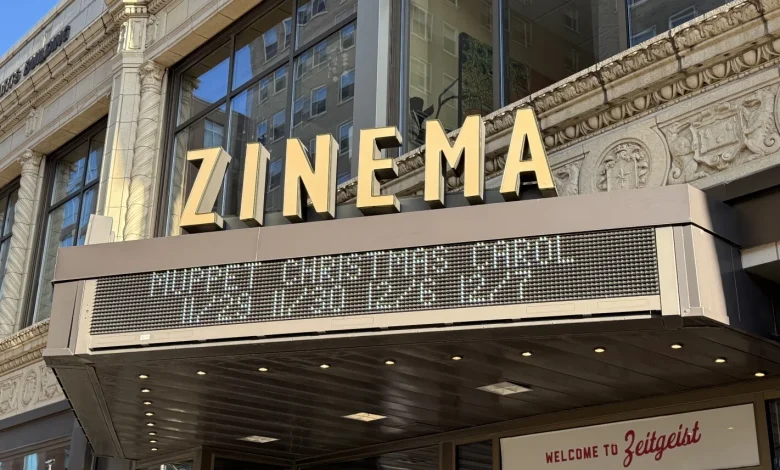 Classic holiday movies hitting Duluth theaters