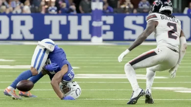 Colts' losers include Jonathan Taylor and the run game and Laiatu Latu