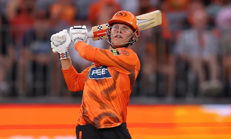 Connolly leads Scorchers to victory in BBL season opener