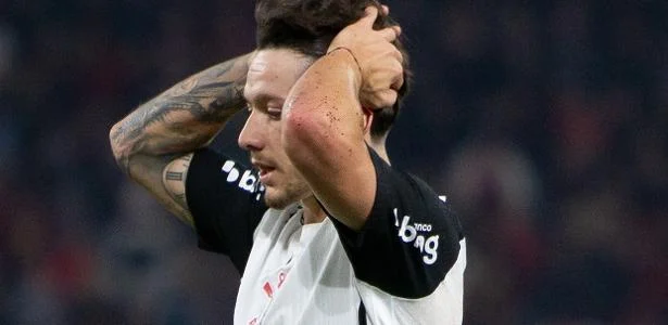 Corinthians tem Garro no banco, e Cruzeiro inicia com Arroyo; veja os times