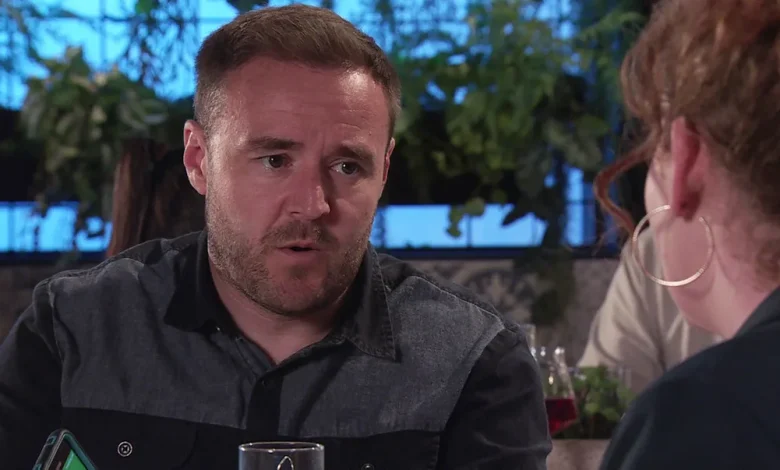 Coronation Street star Alan Halsall seals future on soap after 27 years