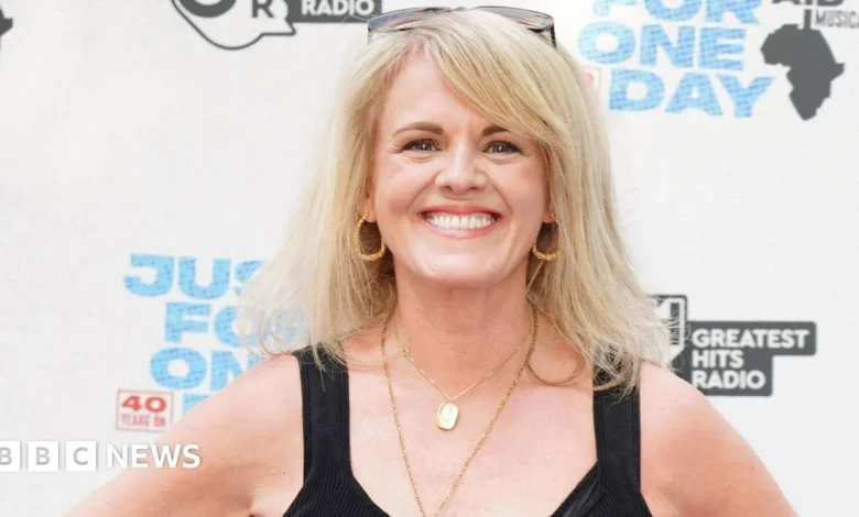 Coronation Street star dedicates MBE to working class actors