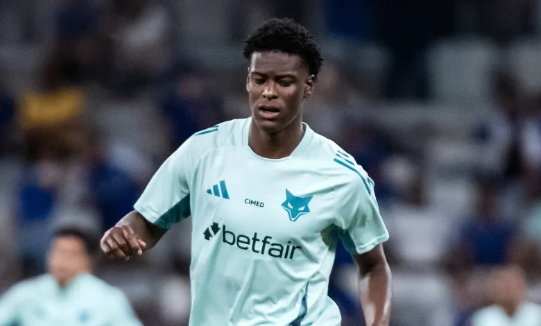 Cruzeiro explica ausência de zagueiro contra o Botafogo pelo Brasileiro