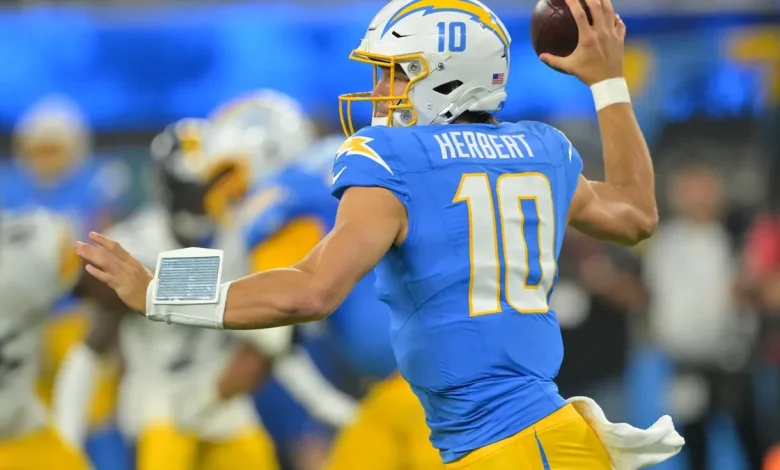 Cyber Monday 2025 deals on Los Angeles Chargers gift ideas