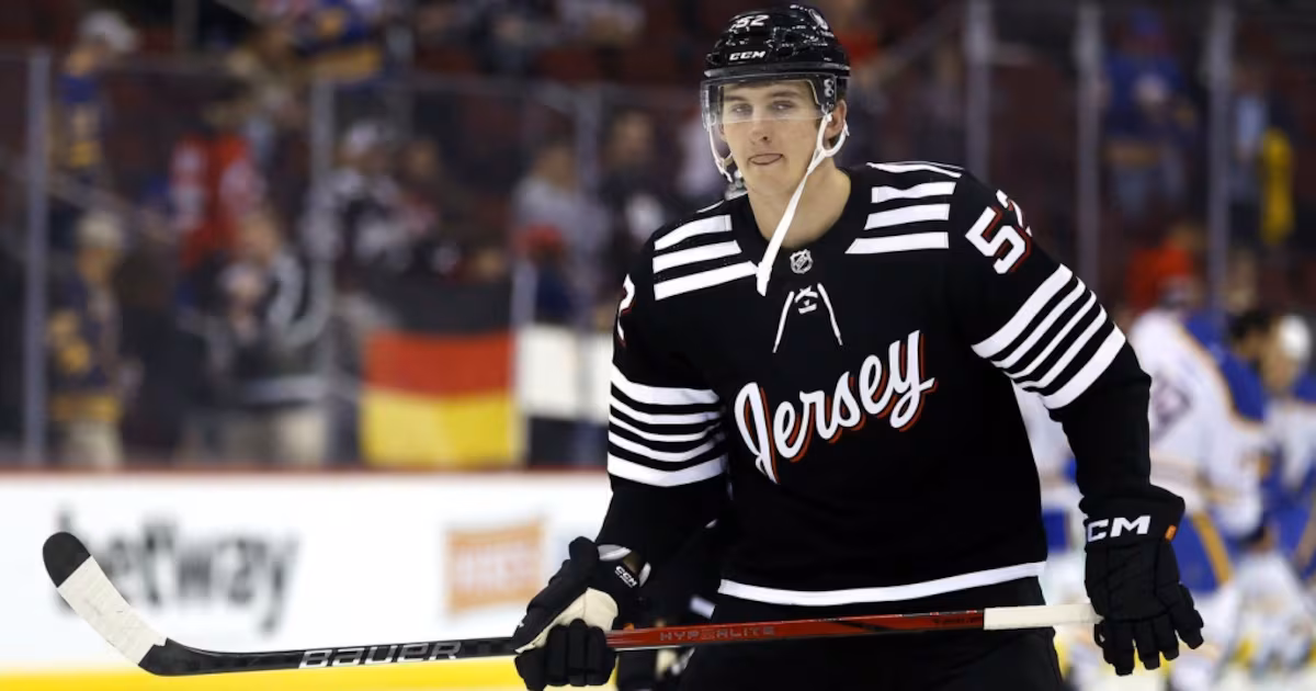 Defenceman Foote signs AHL deal with Chicago Wolves