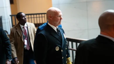 Democrats press for expanding inquiry into Caribbean boat strike