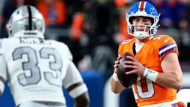 Denver Broncos at Las Vegas Raiders score predictions for Week 14