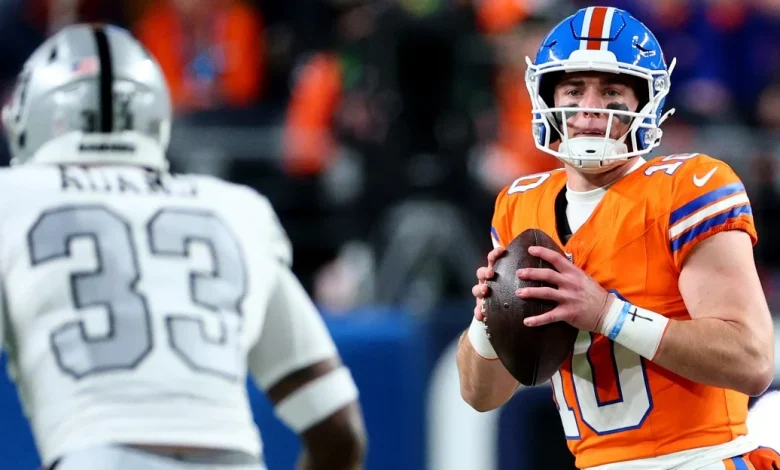 Denver Broncos at Las Vegas Raiders score predictions for Week 14