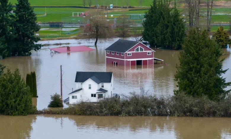 Deputies investigating reports of looting in flooded Snohomish County