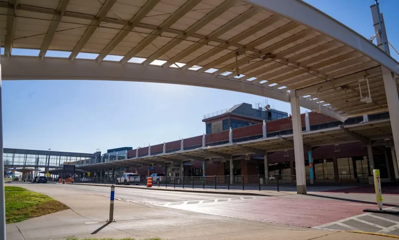 Des Moines airport reopens after Delta plane slides off runway