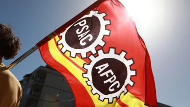 Des centaines de fonctionnaires fédéraux avertis de suppressions d’emplois