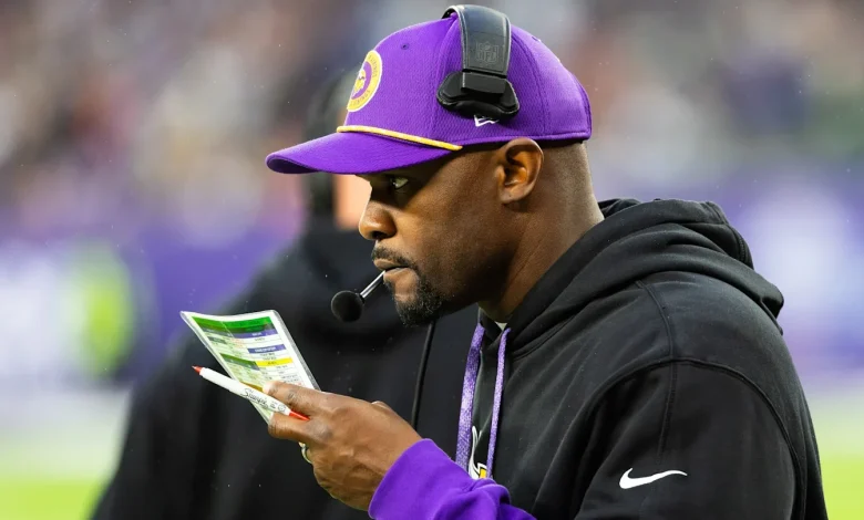 Despite success, Brian Flores seems likely to stick around as Vikings' DC