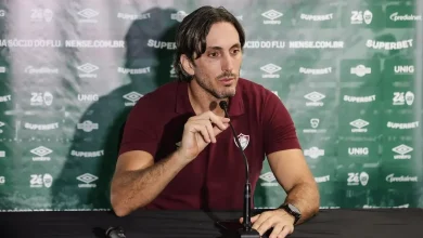 'Devíamos um triunfo como visitantes', diz Zubeldía após vitória sobre o Grêmio