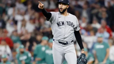 Devin Williams takes shot at Yankees fans as he inks Mets contract