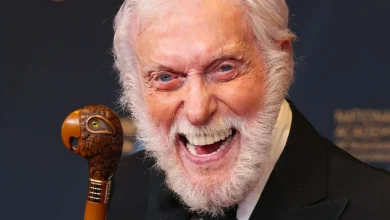 Dick Van Dyke Credits His Longevity to One Habit, And It's Backed by Science : ScienceAlert