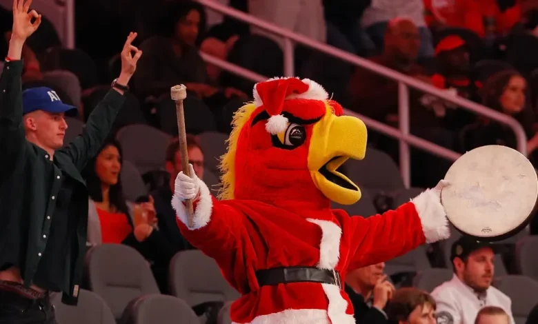 Discussion: who’s been naughty or nice this holiday season?