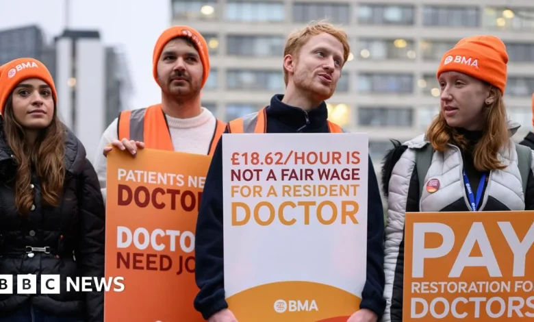 Doctors vote to go ahead with five-day strike in England this week