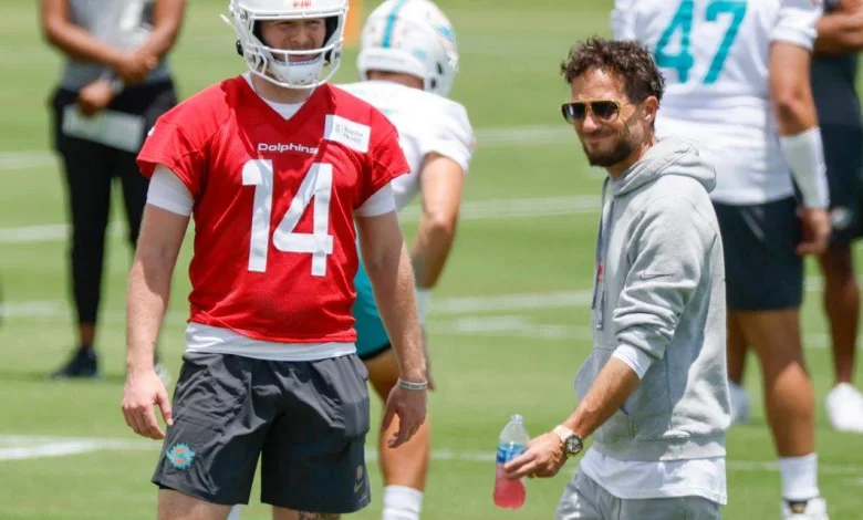 Dolphins’ McDaniel explains Ewers, Tagovailoa decisions