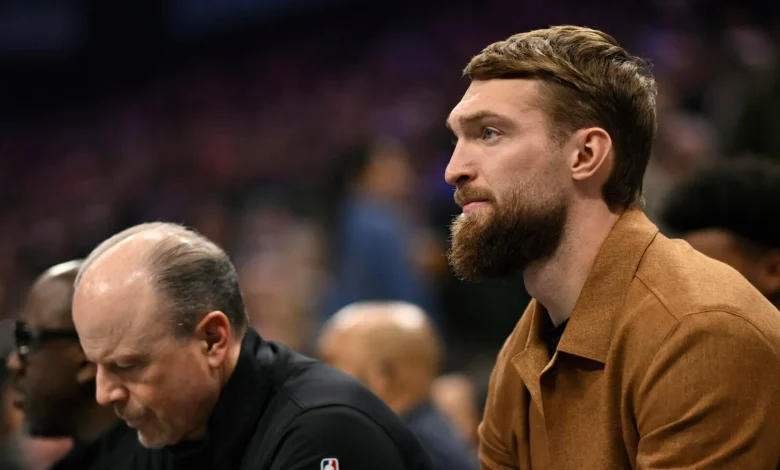 Domantas Sabonis to miss another month with knee injury
