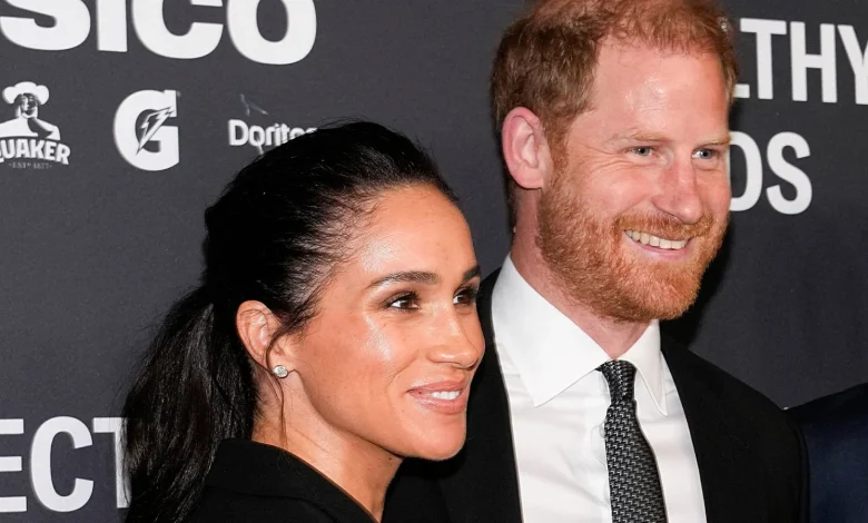 Duchess of Sussex 'reaches out' to estranged father after reports of leg amputation