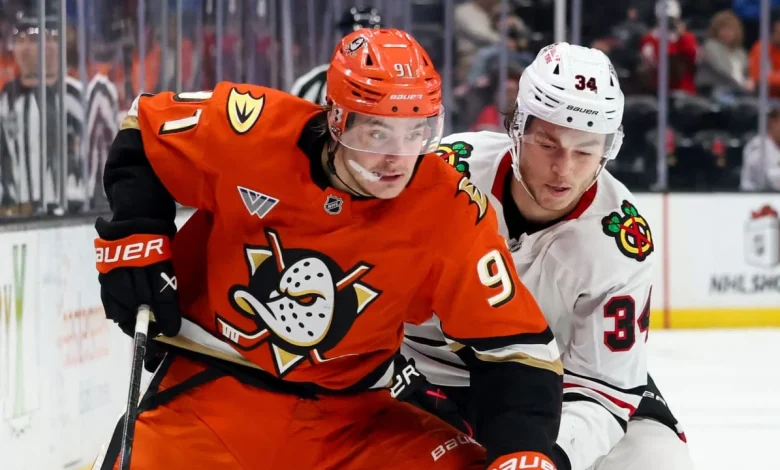 Ducks score 7, generate 53 shots in win against Blackhawks