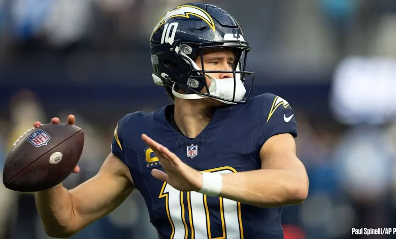 Eagles at Chargers Inactives | Monday Night Football