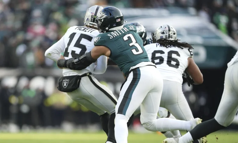 Eagles' defense holds Raiders to only 75 yards