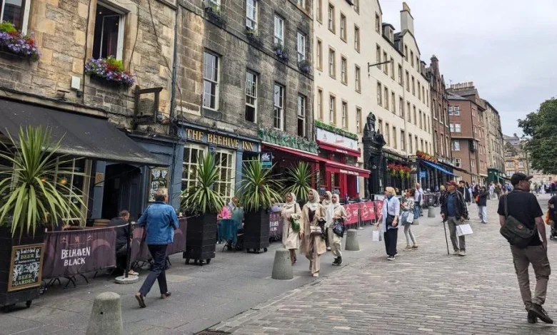 Edinburgh pubs hit by Hogmanay power cuts