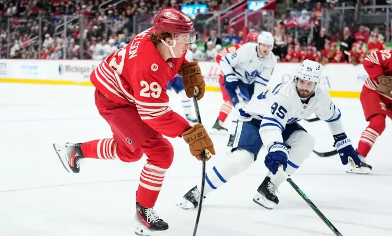 Edvinsson scores in overtime to lift Red Wings over Maple Leafs